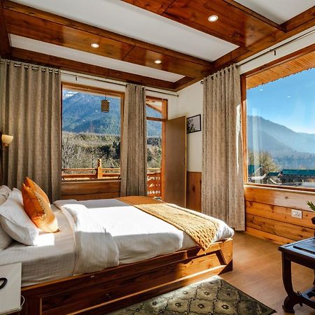 Vaibhav Regency Hotel Manāli Екстериор снимка