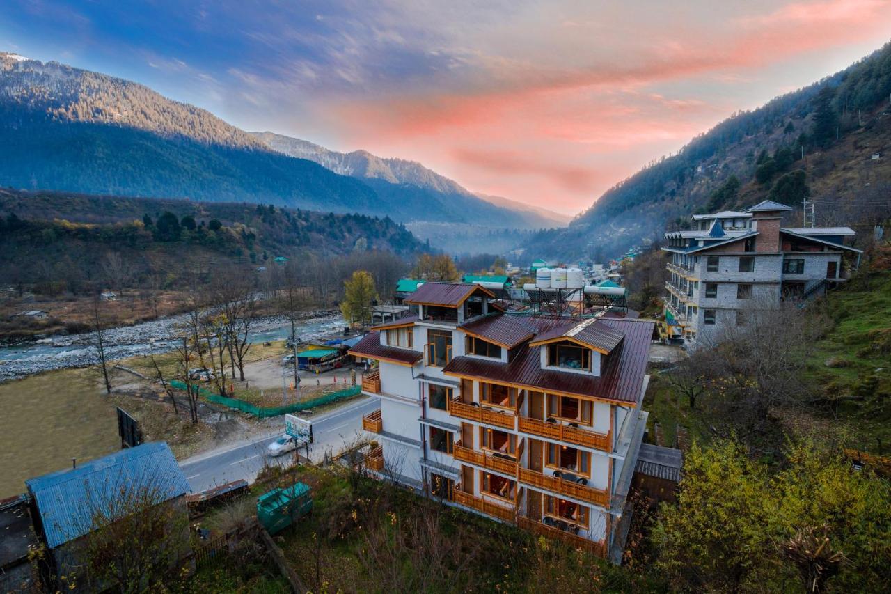 Vaibhav Regency Hotel Manāli Екстериор снимка
