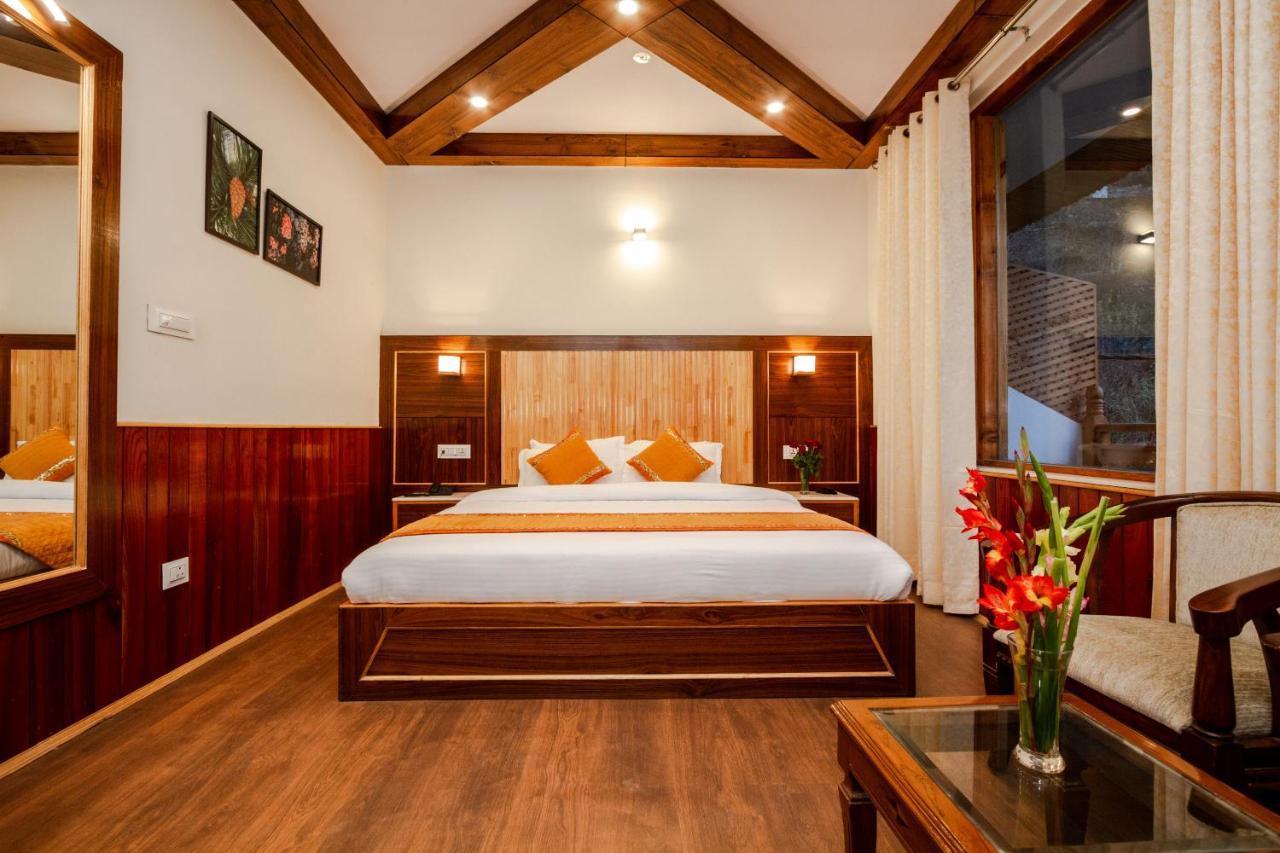 Vaibhav Regency Hotel Manāli Екстериор снимка