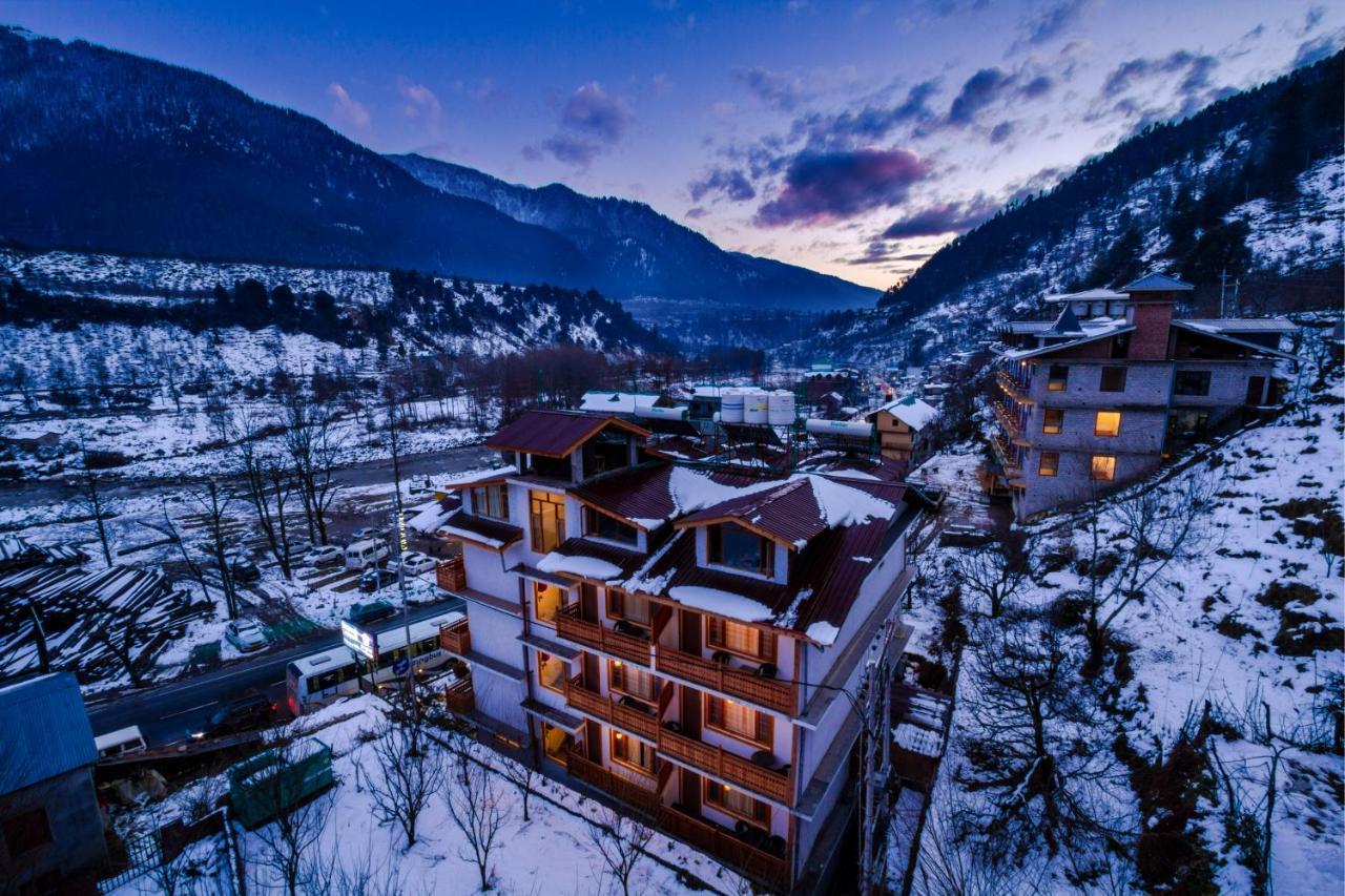 Vaibhav Regency Hotel Manāli Екстериор снимка