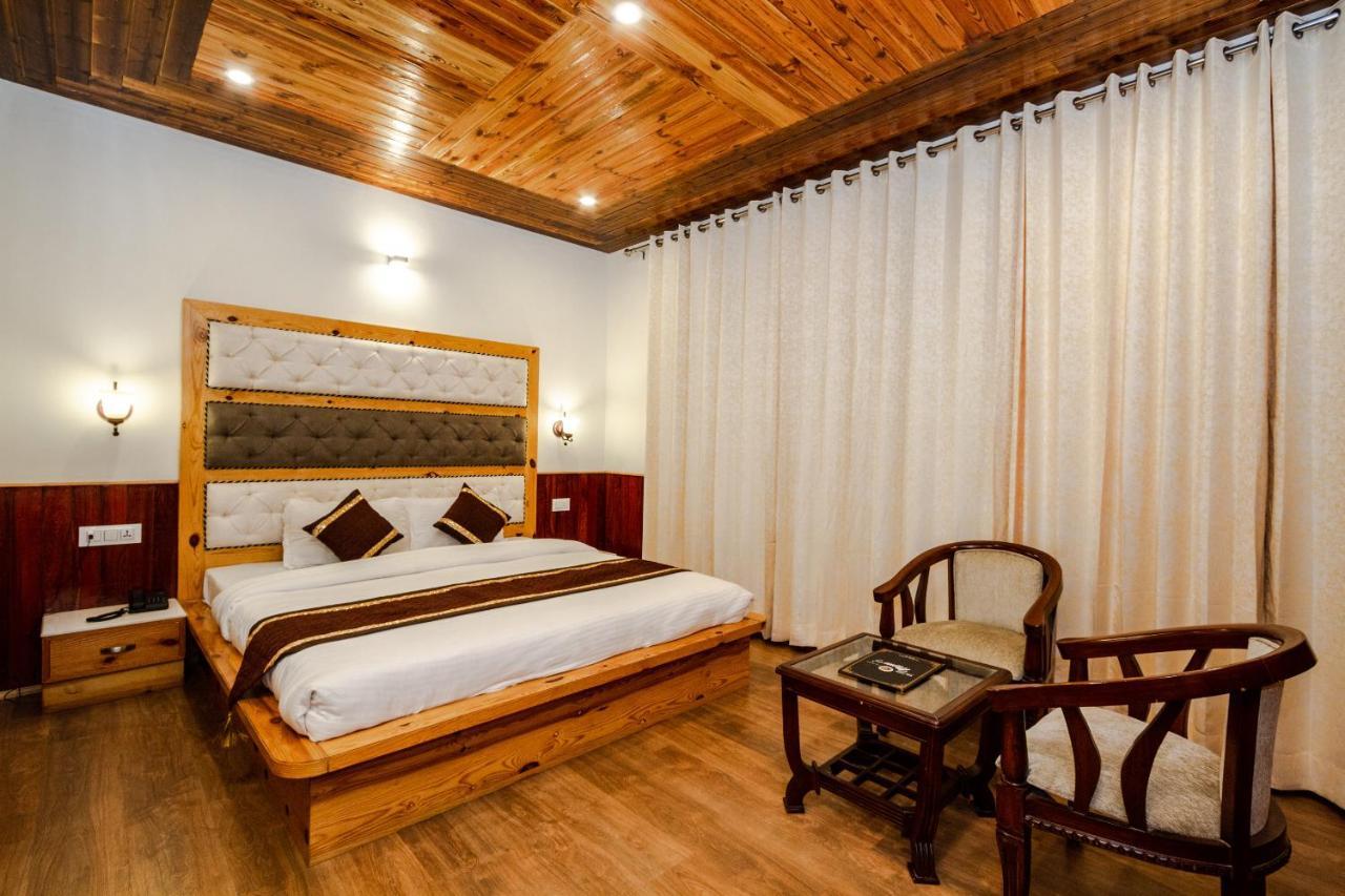 Vaibhav Regency Hotel Manāli Екстериор снимка